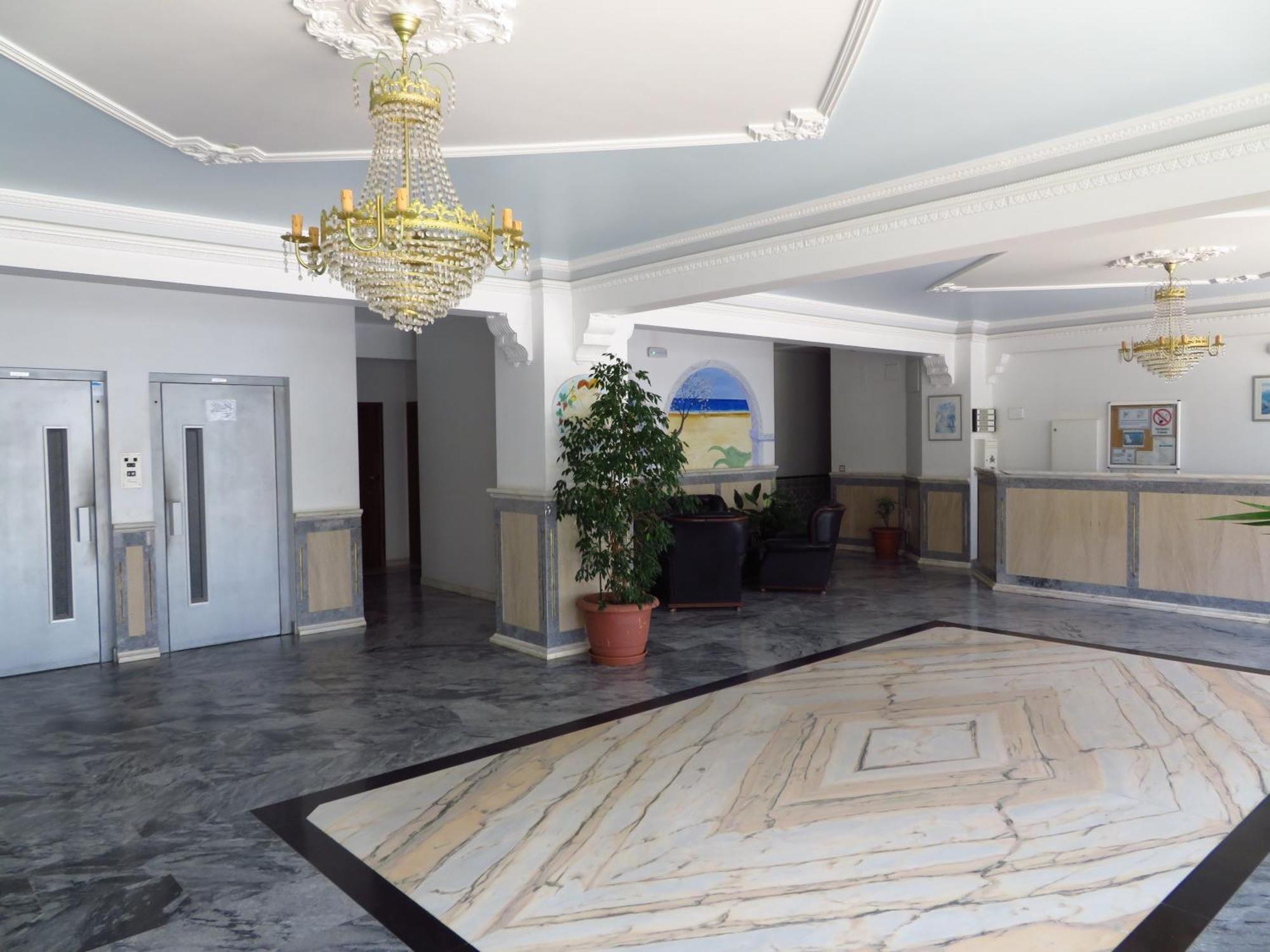 Apartamentos Carolino Монте-Гордо Экстерьер фото